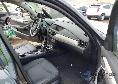 2014 BMW X1 xDrive28I из США, поврежденный, VIN WBAVL1C59EVR93726